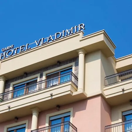 Vladimir فندق 4*